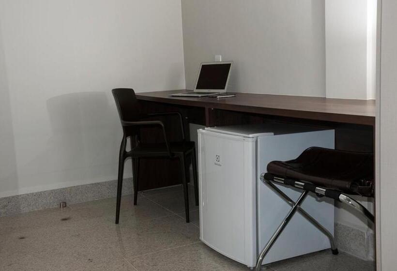 Номер Стандарт, Real Executive