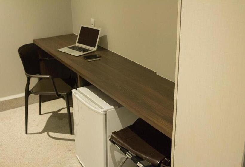Трехместный Президентский, Real Executive