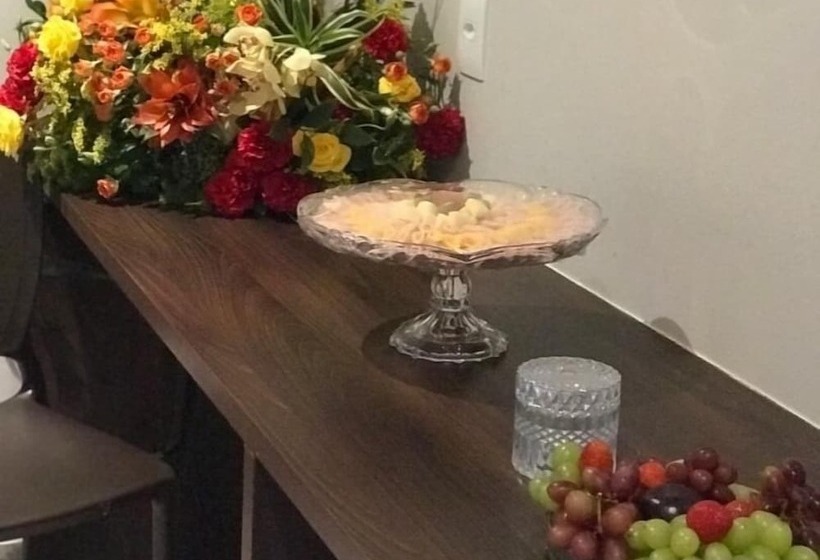 غرفة إدارية ثلاثية, Real Executive