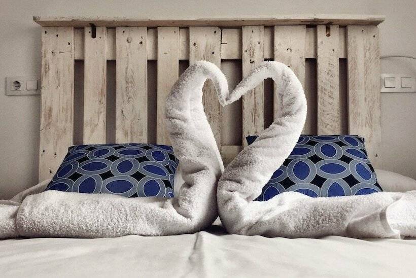 Номер Стандарт, Hostal Ciempozuelos, Cerca Del Parque Warner Y Madrid