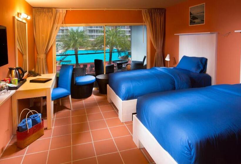 Номер Deluxe, Grandblue Resort & Beachclub