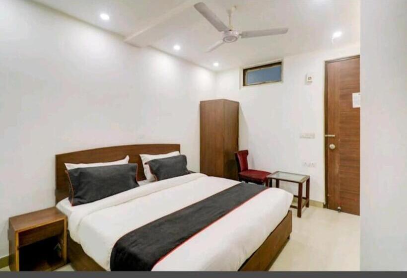 Номер Стандарт Трехместный, Aravali Inn