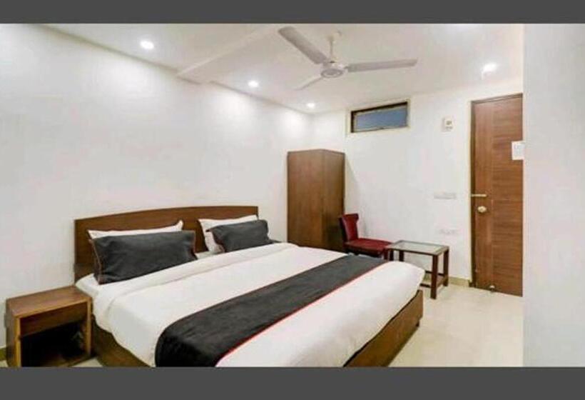 Стандартный Номер Кровать Кинг, Aravali Inn