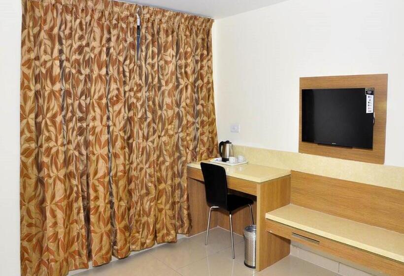 חדר סטנדרט יחיד, Rathna Residency