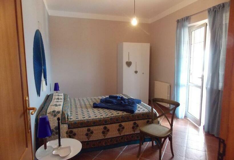 Номер Стандарт Вид на Бассейн, B&b Pacilita