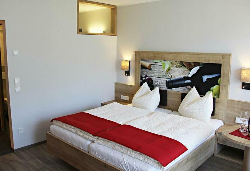 Номер Стандарт с Балконом, Residence Egger