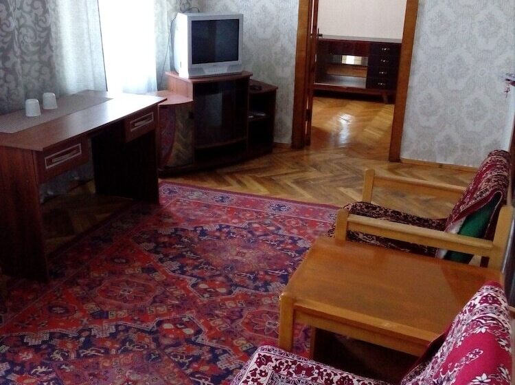 سوییت, Kyiv
