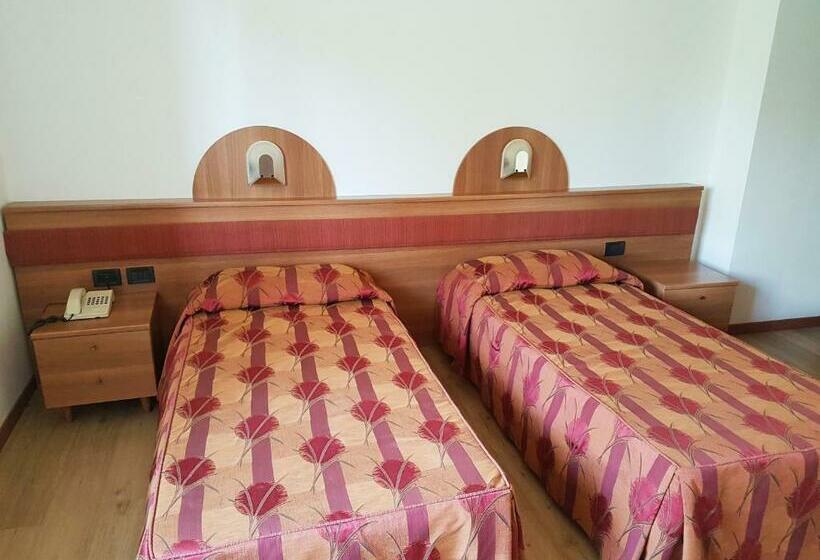 Номер Стандарт, Locanda Castagna