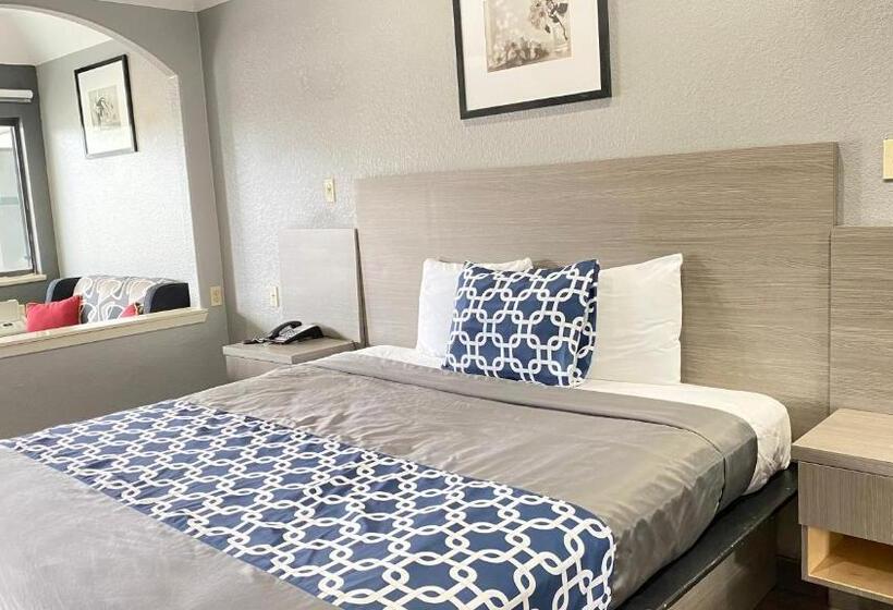 Suite Lit King, Island Suites Hobby Airport