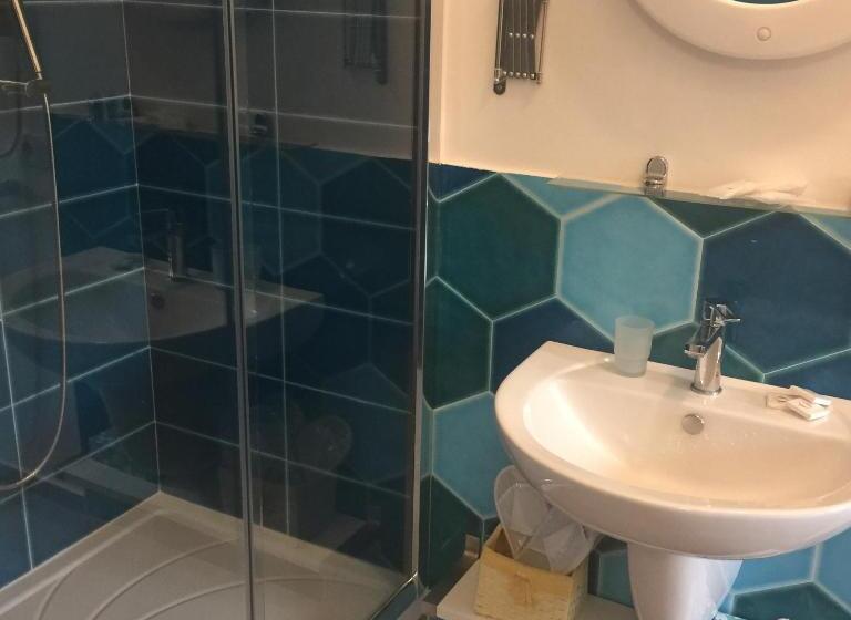景色の見えるスタンダード４人部屋, B&b Vista Sul Mare