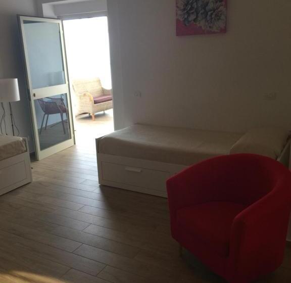 景色の見えるスタンダード４人部屋, B&b Vista Sul Mare