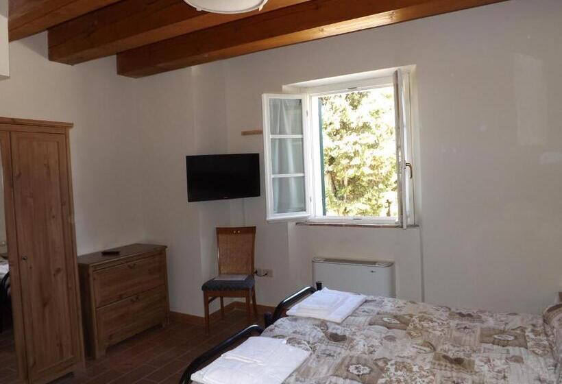 اتاق خانوادگی, Tenuta Villa Colle Sereno