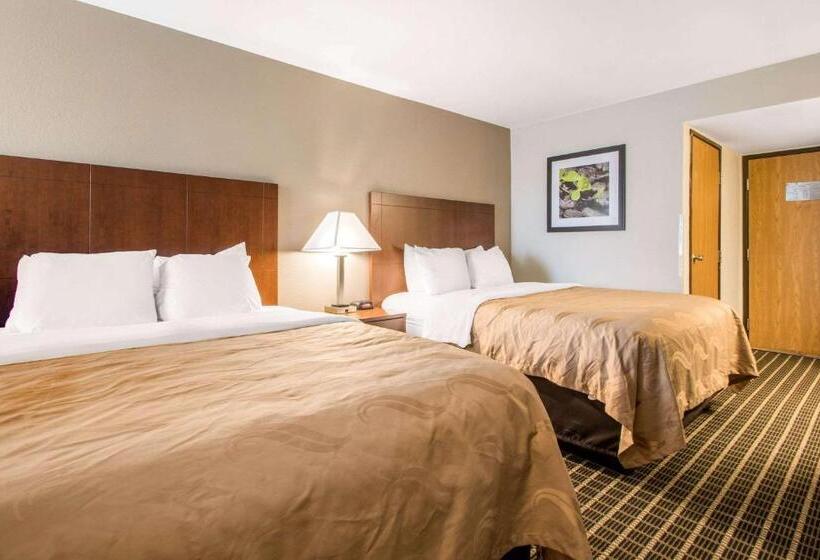 Номер Стандарт, Quality Inn Madison West Near University Area