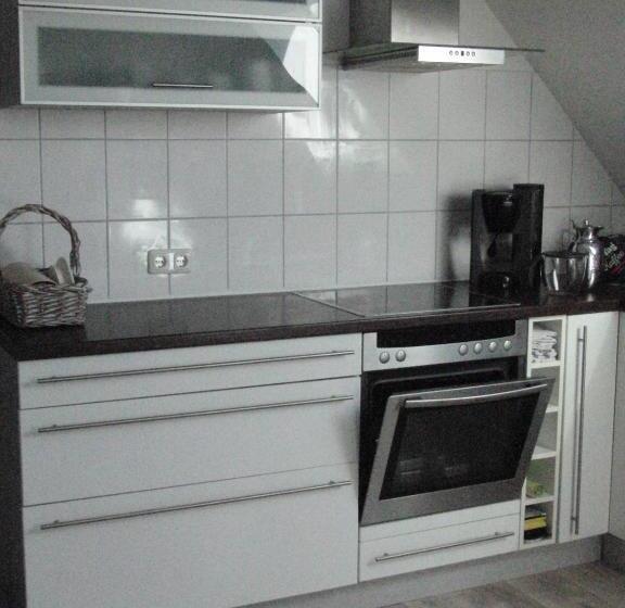 ルームシェアのワンベッド, Guesthouse Herriot