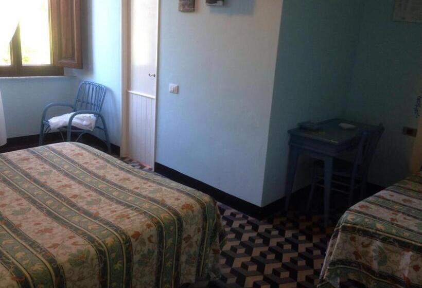 Номер Стандарт Трехместный, Albergo Pensione Bartoli
