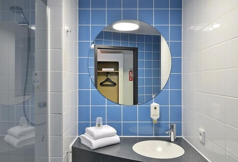 Номер Стандарт, B&b Hotel Konstanz