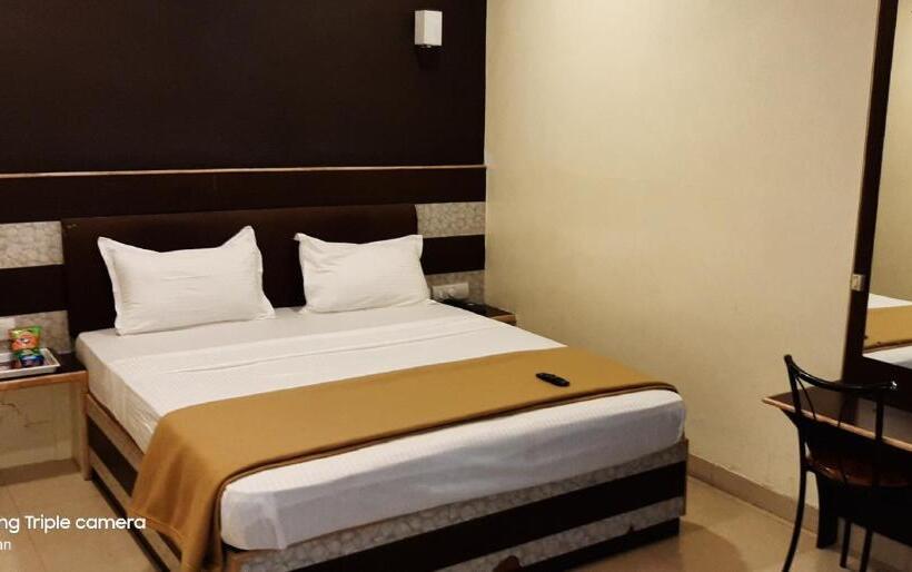 Quarto Estandar, Msp Grands Inn