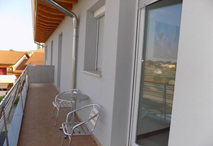 Апартаменты 2 Спальни, Residence Sole