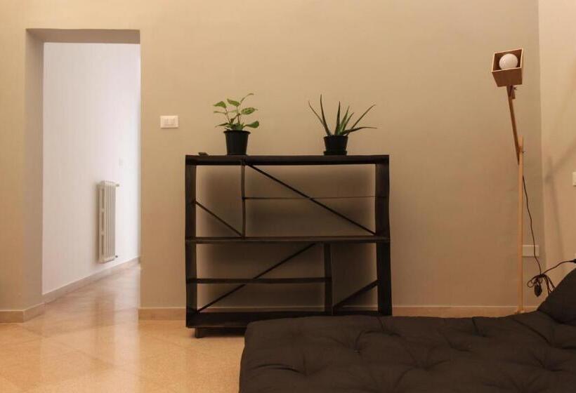 سوییت با استخر, 4 Balconi Rooms Boutique B&b
