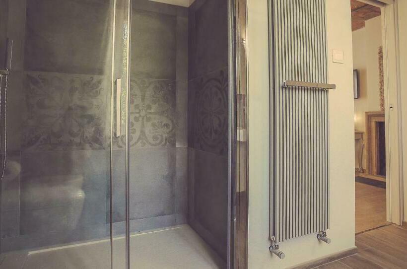 اتاق استاندارد با چشم‌انداز باغ, Langhe Country House