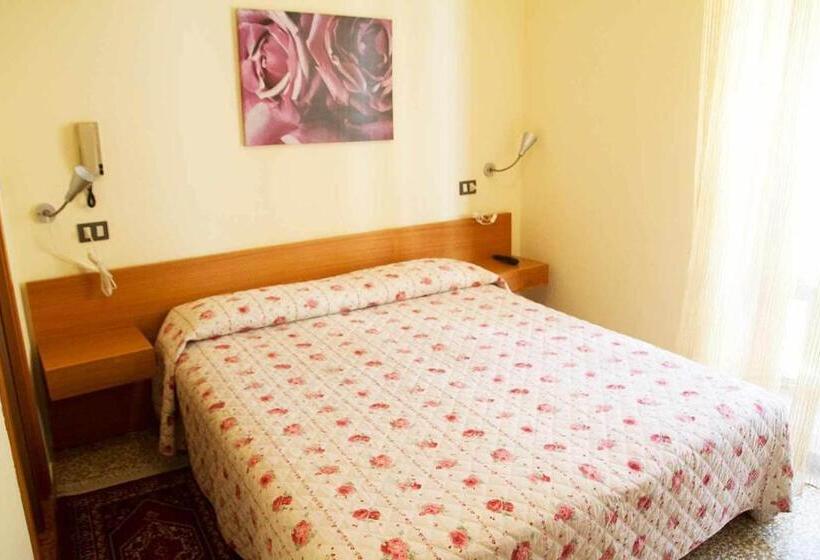 스탠다드 룸, Albergo Dal Baffo