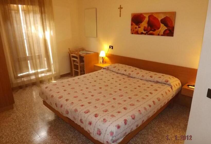 스탠다드 룸, Albergo Dal Baffo