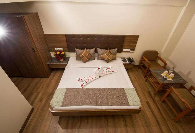 Номер Executive, Sri Janakiram Hotels