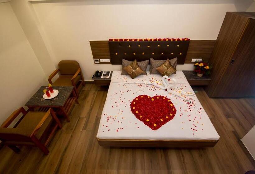 Номер Executive, Sri Janakiram Hotels