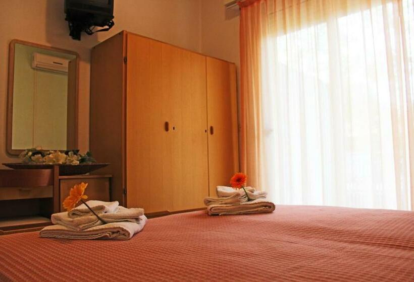 Номер Стандарт, B&b Hotel Lina