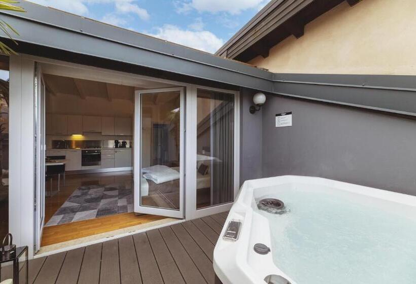 استودیوی استاندارد, Hi Room Vicolo Del Vò
