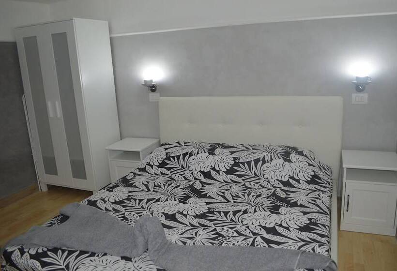 اتاق راحتی, Petros Room Camere