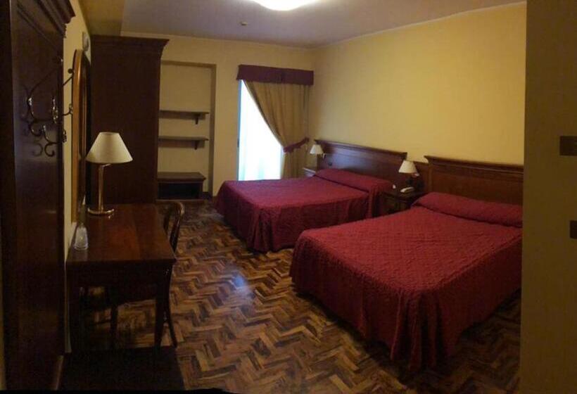 스탠다드 룸 더블 침대 2개, Albergo Ristorante Uliveto