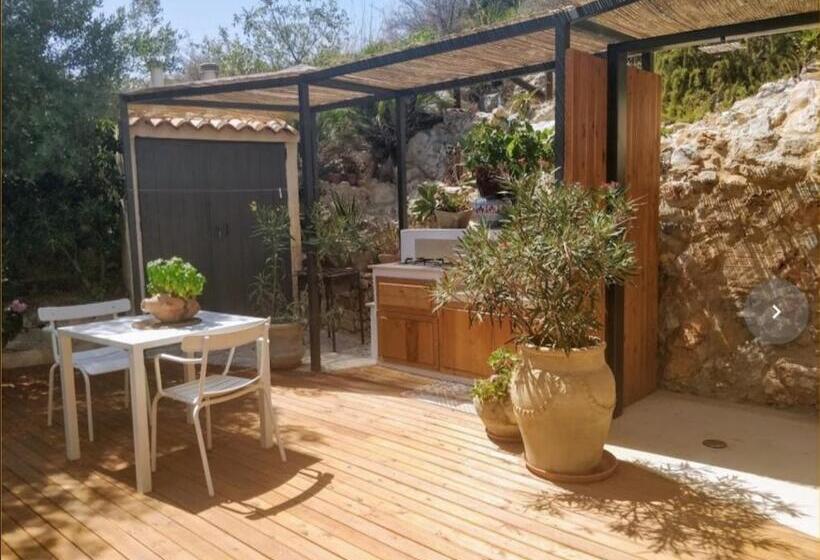 Quarto Estandar Vista Jardim, B&b Tre Giummare