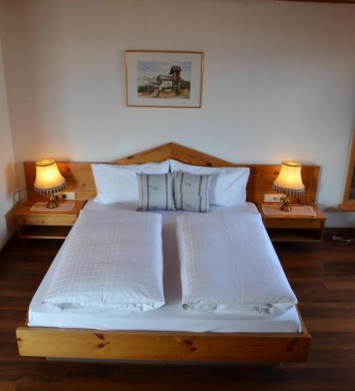 Номер Стандарт с Балконом, Eden Guesthouse