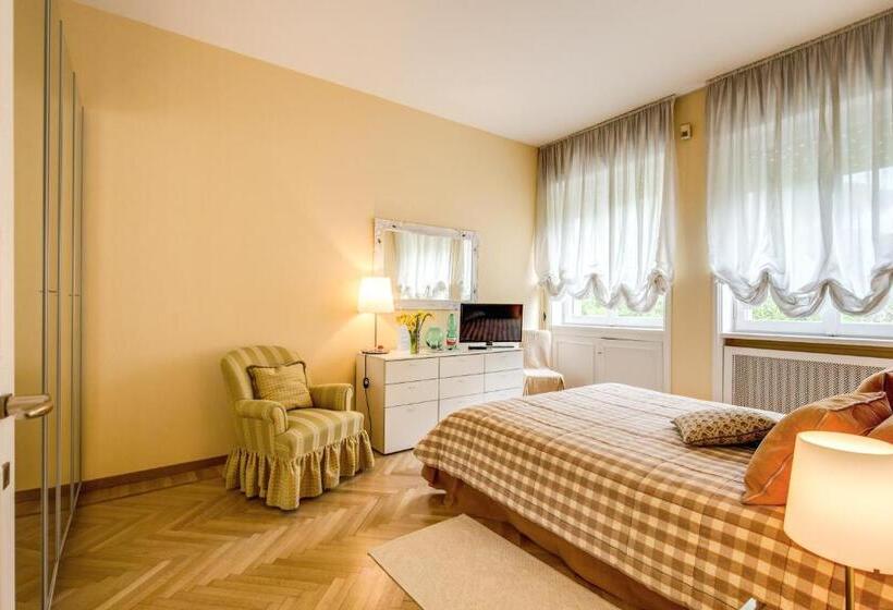 스위트 킹사이즈 침대, La Gaura Guest House