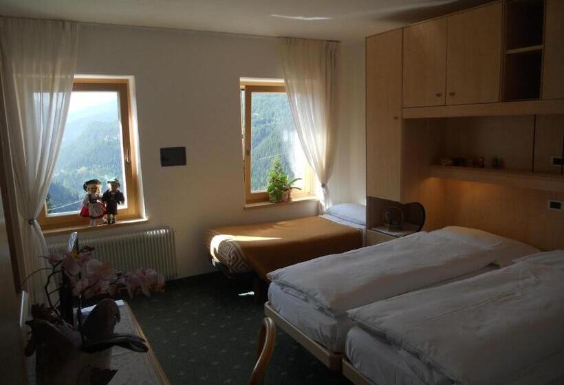 Номер Стандарт Трехместный, Garni Excelsior