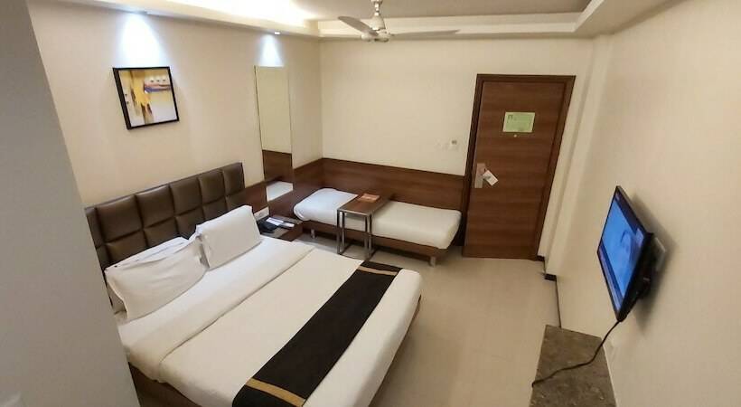 Номер Superior, Kyriad Hotel Indore By Othpl