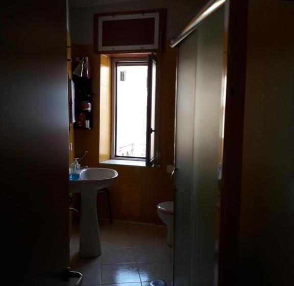 舒适三人间, B&b Business Vacanze