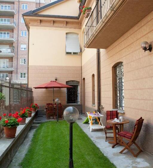 اتاق استاندارد سه تخته با چشم‌انداز باغ, B&b Casa Liberty