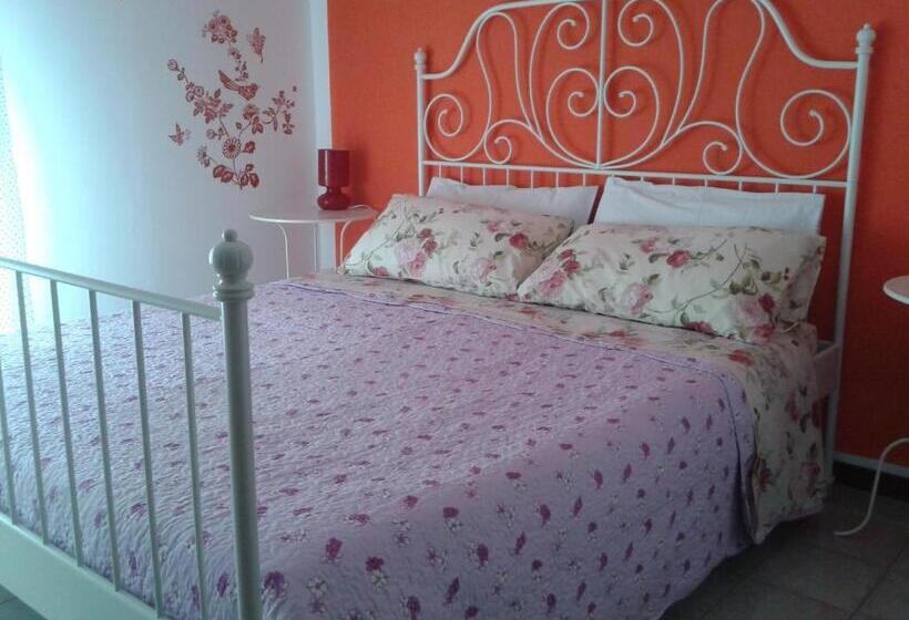Quarto Estandar Banheiro Compartilhado, Su Planu