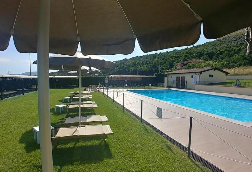 Четырехместный Номер Стандарт, Piscina La Suite