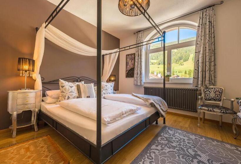 Номер Deluxe, Zenana Boutique