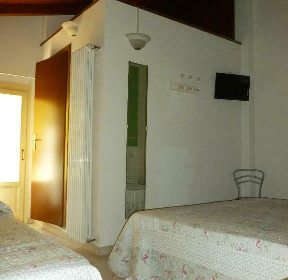 اتاق استاندارد سه نفره, La Locanda Al Lago