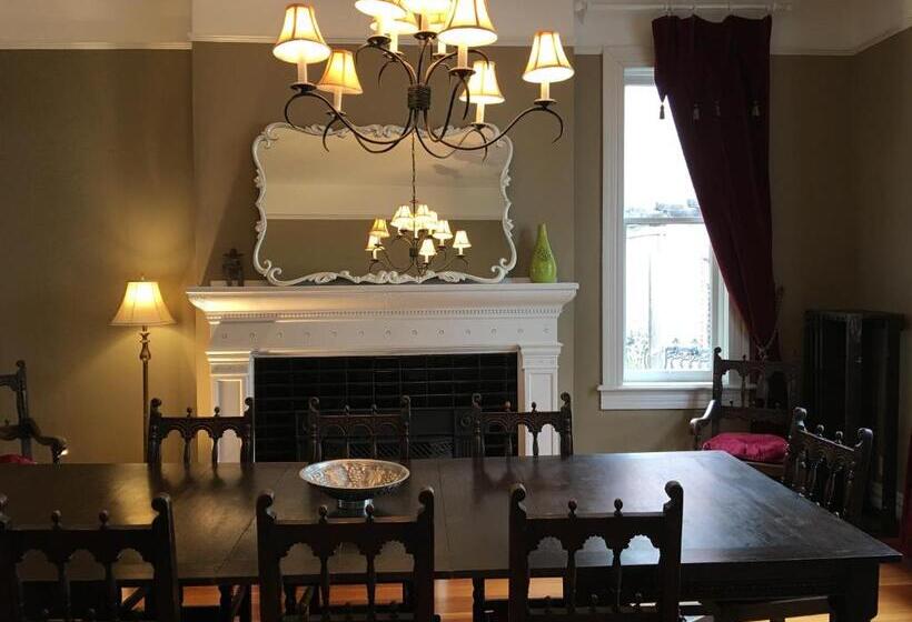 Family Suite, Robert Porter House Inn
