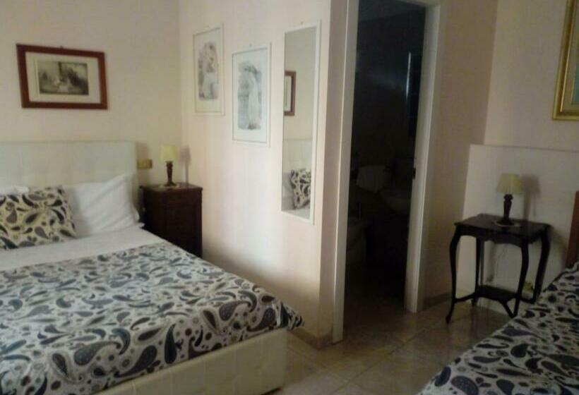 اتاق استاندارد سه نفره, Borgo Antico Santa Lucia