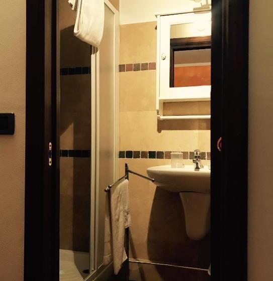 Четырехместный Номер Стандарт, Casa Benassi ,room&suite , Con Zona Benessere