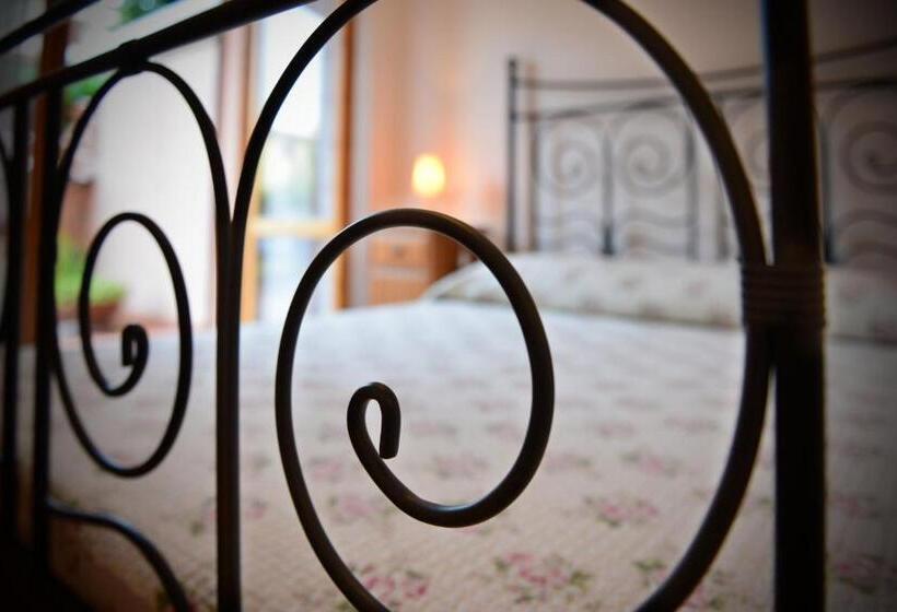 Номер Стандарт, Villa Etruria Guest House