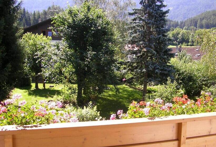 Семейный Номер, Burgblick