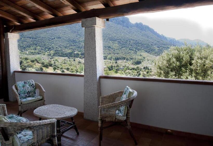 اتاق خانوادگی, Turismo Rurale Belvedere Pradonos