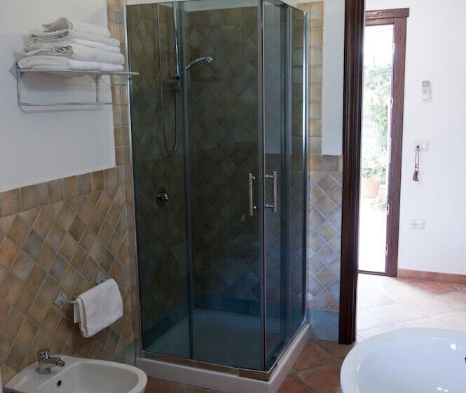 Economy Quadruple Room, Turismo Rurale Belvedere Pradonos